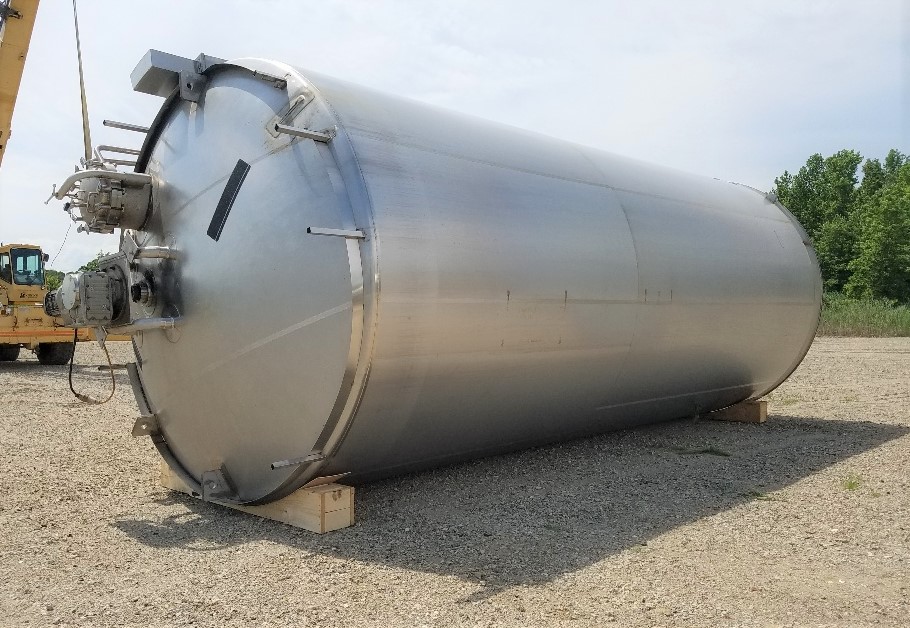 ***SOLD*** used Mueller 15,000 Gallon Stainless Steel Sanitary Jacket Vacuum Rated Mix Tank/Reactor.  Internal rated 60 PSI and Full Vacuum @ 350 Deg.F. with #4 Finish. Jacket rated 100 PSI @ 350 Deg.F.  Dimple Jacket. 11' Dia. x 20'3